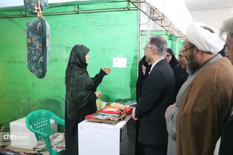 نمایشگاه و بازارچه عرضه محصولات و تولیدات مشاغل خانگی در ارومیه
