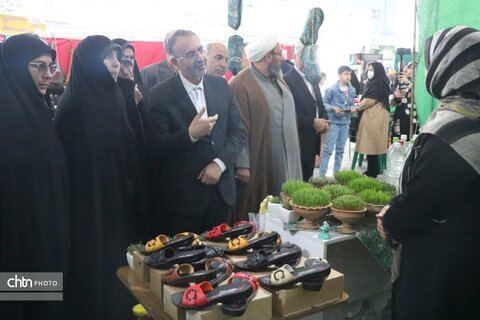 نمایشگاه و بازارچه عرضه محصولات و تولیدات مشاغل خانگی در ارومیه