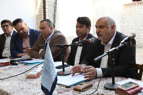 نشست خبری