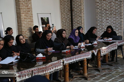 نشست خبری