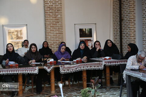 نشست خبری