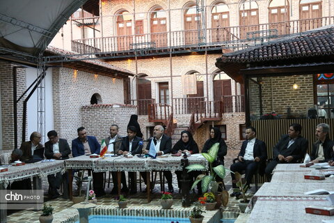نشست خبری