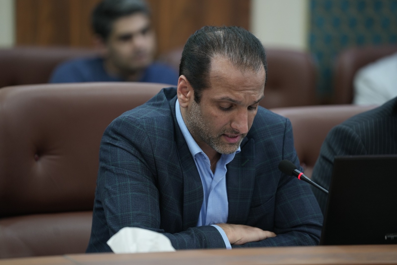 در آخرین نشست شورای معاونان وزارت میراثفرهنگی در سال ۱۴۰۳ چه گذشت؟/ از احیای ۶ فروشگاه صنایعدستی توسط صندوق احیا تا برنامهریزی برای راهاندازی امدادخودرو منطقهای و پیشنهاد نامگذاری سال بازدید از ایران