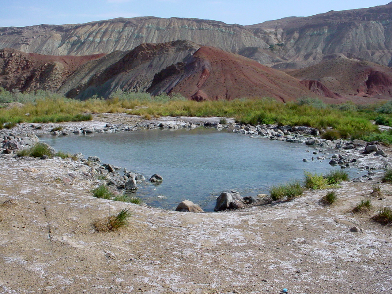 سرخه، شهرستانی به رنگ خوش میزبانی