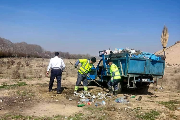 پاکسازی و آماده‌سازی محوطه تاریخی ازبکی برای استقبال از گردشگران نوروزی