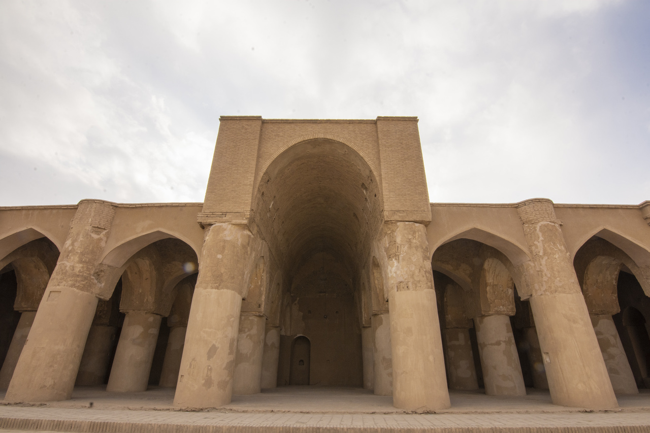 نوروزی به یاد ماندنی در دامغان؛ سفر به دل تاریخ و طبیعت/ از تپههای مریخی تا چشمه قلقل