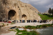 تاق‌بستان در اولین ساعات سال جدید