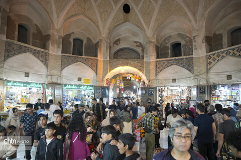 اولین شب بهار ۱۴۰۴ در بازار تاریخی کرمان