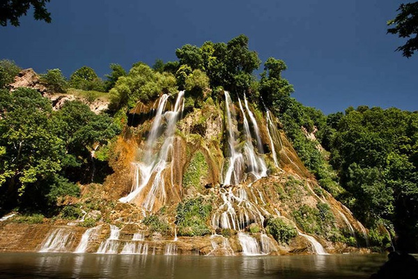 ۴۷ آبشار و غار که میتوانید از آنها طلا استخراج کنید