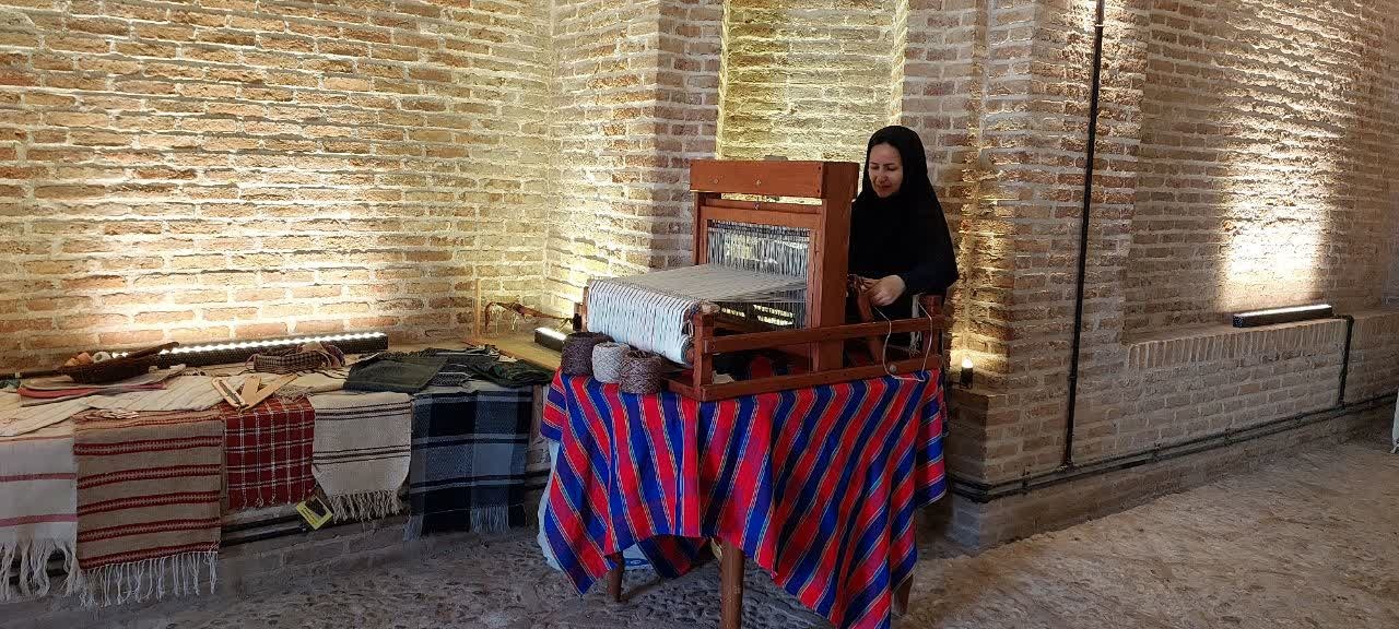 برگزاری بیش از ۵۰ کارگاه تولید زنده صنایعدستی در بناهای تاریخی قزوین