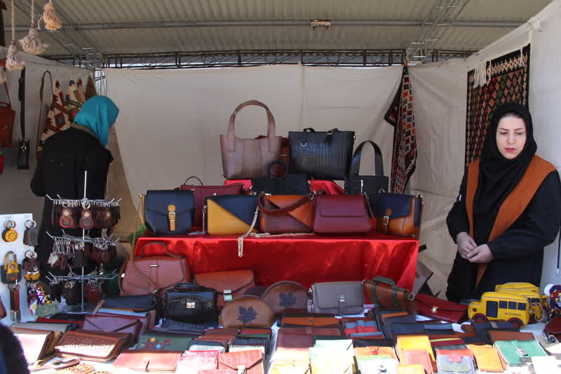 آغاز به کار نمایشگاه نوروزی صنایعدستی قزوین در دولتخانه صفوی