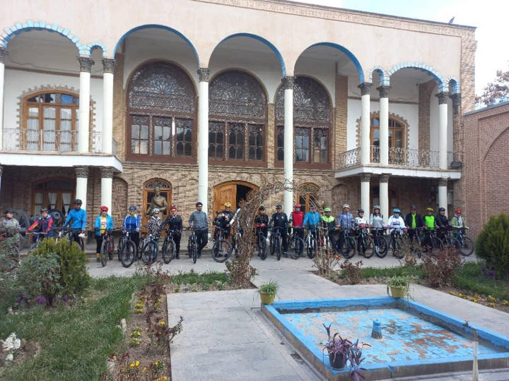 ورود یک میلیون و ۹۰۰ هزار گردشگر به آذربایجان‌شرقی در پایان سومین روز نوروز/ رشد ۵۷ درصدی بازدید از موزه‌ها