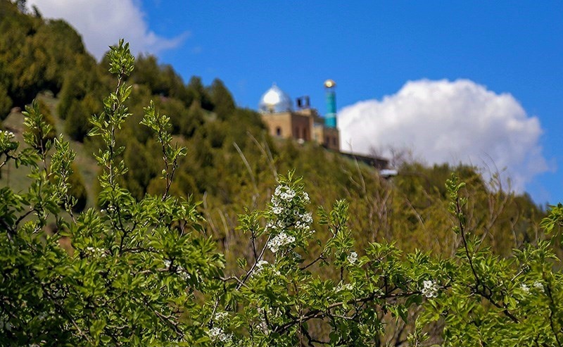 آبیدر سنندج؛ تماشای بهار در بلندای کردستان، مقصدی رویایی برای گردشگران