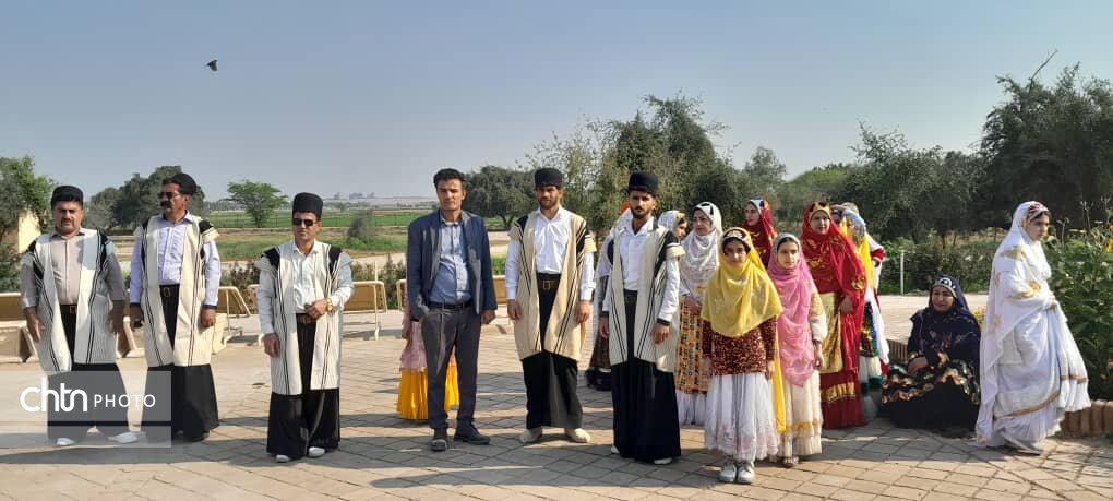 مستند «اتحاد و همدلی اقوام» روی آنتن میرود مستند «اتحاد و همدلی اقوام» روی آنتن میرود