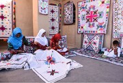 نوروز در شهرستان درمیان با هنر سوزن‌دوزی/ فروش یک میلیارد تومانی صنایع‌دستی