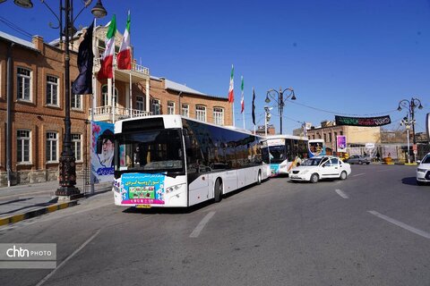 ارومیه‌گردی مسافران نوروزی با اتوبوس گردشگری