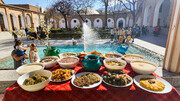 معرفی غذاهای افطار کُردی به گردشگران نوروزی در خانه کُرد سنندج
