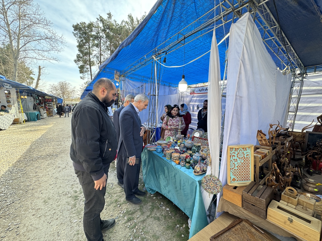 بازدید نماینده مجلس از ستاد اجرایی خدمات سفر استان کرمانشاه