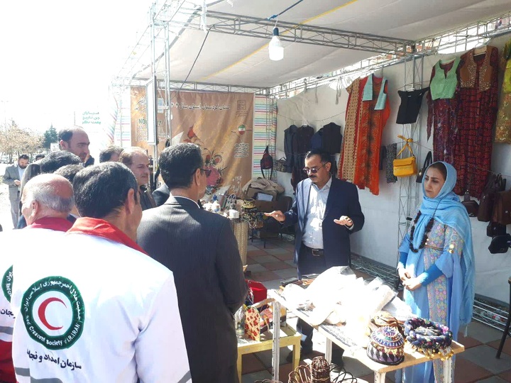 صنایعدستی ارمغانی برای گردشگران نوروزی/ حمایت از هنرمندان راهکاری برای رونق اقتصادی است