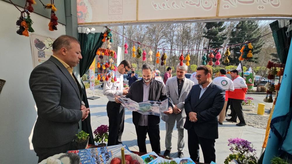 بازدید نماینده مجلس از پایگاه نوروزی بوستان امید؛ گامی در راستای خدمات بهتر