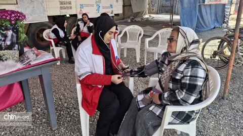 مسافران نوروزی در فرخ‌شهر خدمات مورد نیاز را از پایگاه پایش وضعیت سلامت دریافت کنند