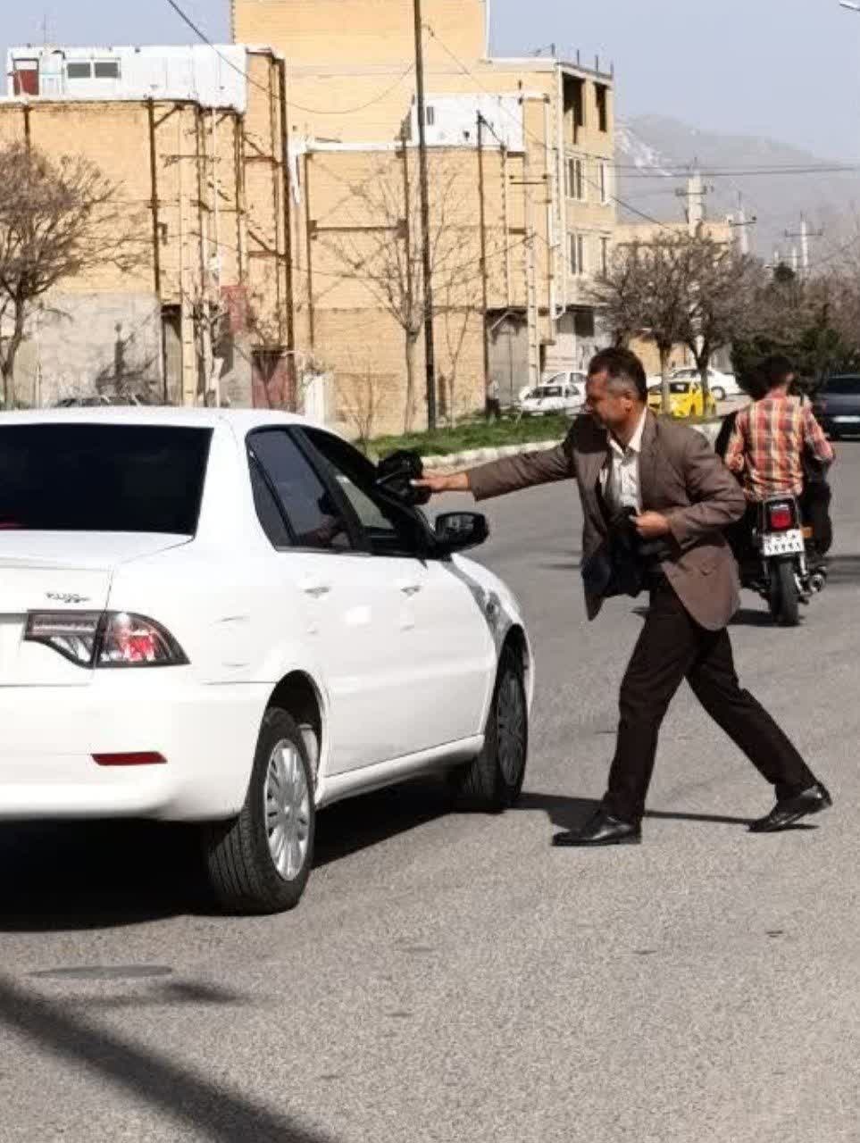 سیزده سبز، طبیعت پاک، زباله‌ات را ببر، طبیعت را نگه‌دار