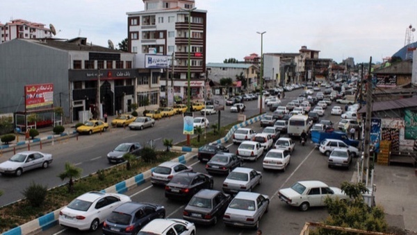 ترافیک سنگین در مرزن‌آباد؛ جاده چالوس از کرج و تهران به سمت شمال مسدود شد