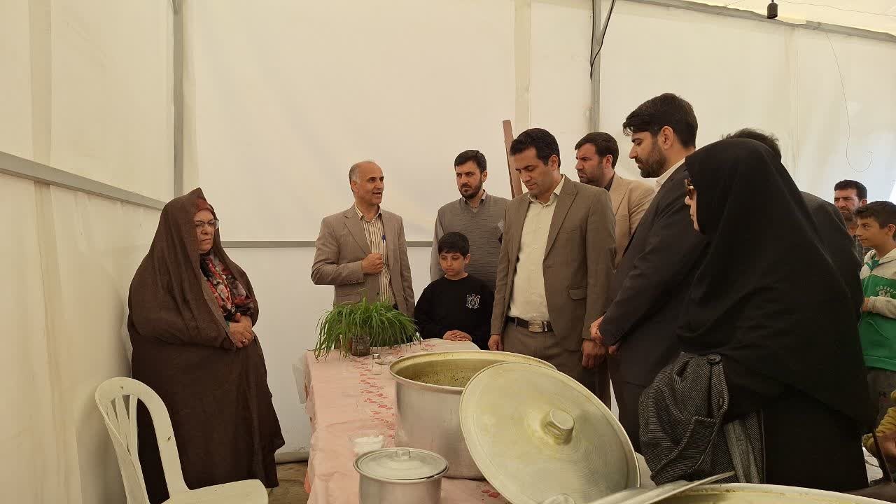 جشنواره رونمایی از غذاهای ثبت ملی شده سنقر برگزار شد