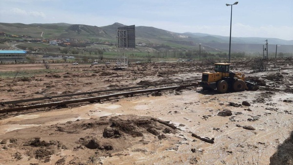 ریزش ترانشه جاده اصلی اردبیل - نیر را مسدود کرد/ مسیرهای جایگزین تردد در راه ارتباطی اردبیل - آذربایجان‌شرقی اعلام شد