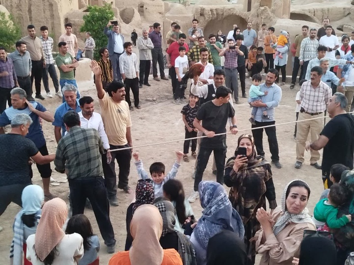 جشنواره بازی‌های بومی و محلی روستای جهانی اصفهک برگزار شد