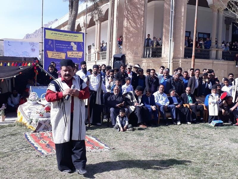 نوروزگاه‌ها، هویت فرهنگی چهارمحال‌وبختیاری را زنده کردند/ بازارچه‌های صنایع‌دستی، پیشران اقتصاد محلی‌اند