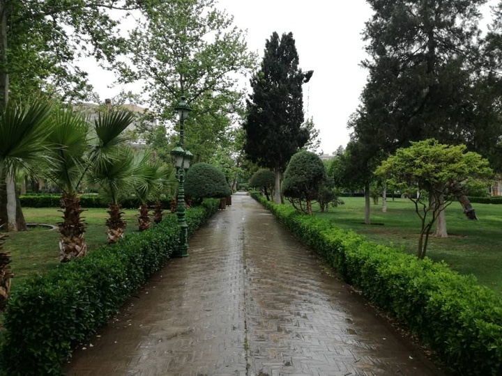 سیستم آبیاری نوین گیاهان در کاخ گلستان اجرا می‌شود