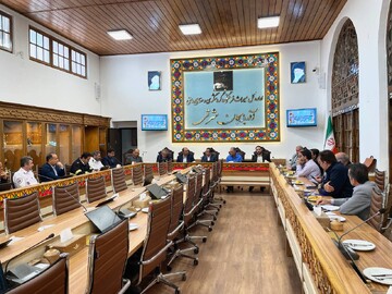 برگزاری اولین جلسه هماهنگی مانور مدیریت بحران بازار تبریز/ حمزه‌زاده: آن‌چه بیش از هر چیز در مواقع بحران نیاز است، بحران‌شناسی است