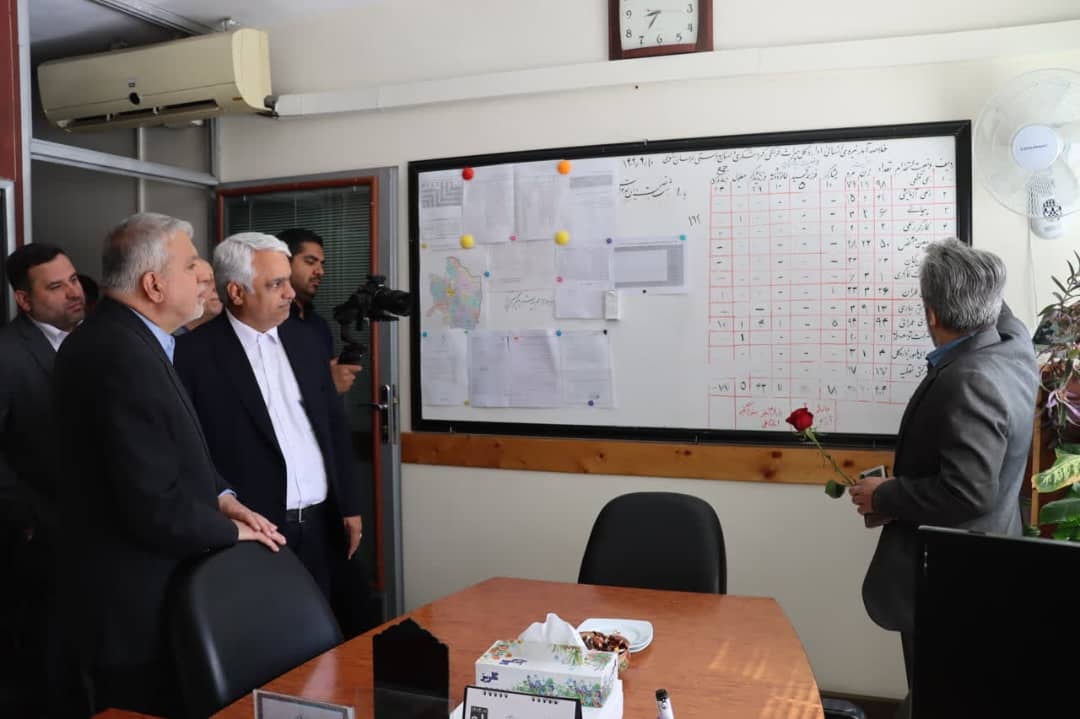 تأکید صالحی‌امیری بر رفع چالش‌های زیرساختی در خراسان‌رضوی/ دیدار صمیمی با کارکنان اداره‌کل