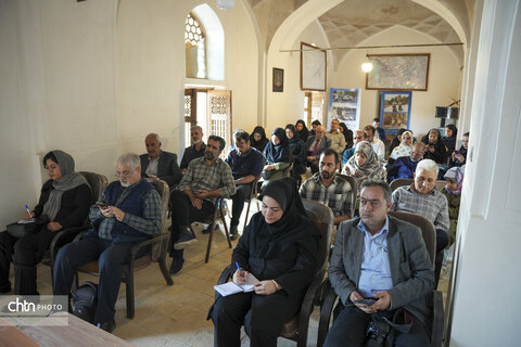 نشست رسانه ای