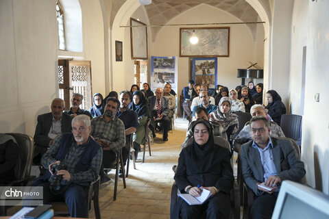 نشست رسانه ای