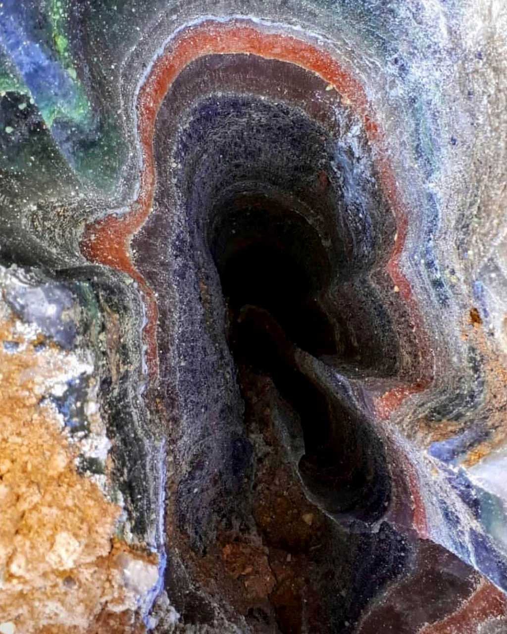 گنبدهای نمکی هرمزگان نمایش شگفتی زمینشناسی در جنوب ایران/ بستک با آبشارهای نمکی