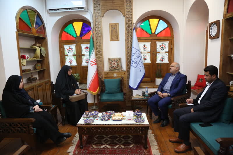 تقویت آموزش مهارتهای صنایعدستی گلستان با تعامل آموزشکده ملی مهارت گرگان