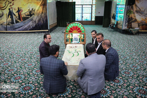 حضور مدیرکل روابط‌عمومی وزارت میراث‌فرهنگی، گردشگری و صنایع‌دستی در یادمان شهیدعلی هاشمی