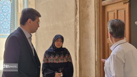 بازدید سرزده مدیرکل میراث فرهنگی یزد از مراکز اسناد و کتابخانه‌ میراث