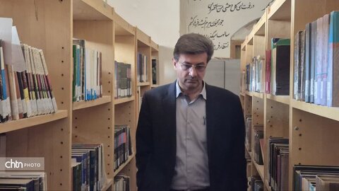 بازدید سرزده مدیرکل میراث فرهنگی یزد از مراکز اسناد و کتابخانه‌ میراث