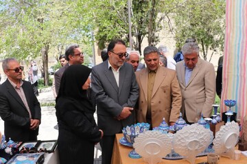 برپایی نمایشگاه صنایع‌دستی در استان مرکزی به مناسبت روز جهانی بناها