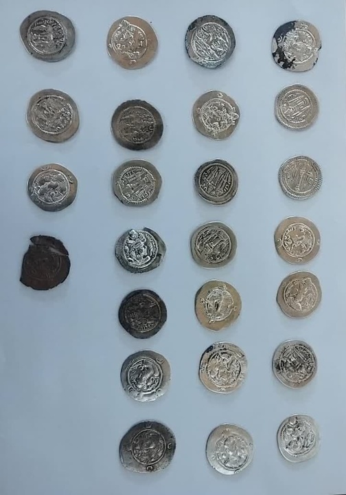 کشف ۲۸ قطعه سکه دوران اشکانیان در سنندج
