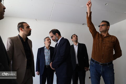 بازدید مدیرعامل شرکت توسعه گردشگری ایران از بازسازی هتل لاله