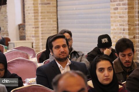 نشست خبری استاندار خراسان رضوی در بازار تاریخی فرش مشهد برگزارشد