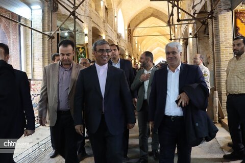 نشست خبری استاندار خراسان رضوی در بازار تاریخی فرش مشهد برگزارشد