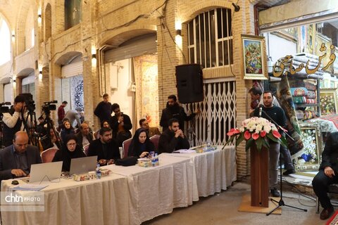 نشست خبری استاندار خراسان رضوی در بازار تاریخی فرش مشهد برگزارشد