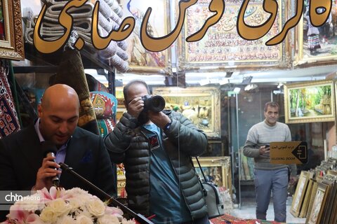 نشست خبری استاندار خراسان رضوی در بازار تاریخی فرش مشهد برگزارشد