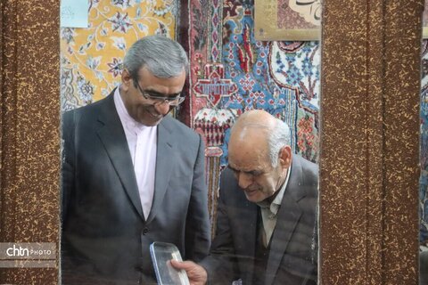 نشست خبری استاندار خراسان رضوی در بازار تاریخی فرش مشهد برگزارشد