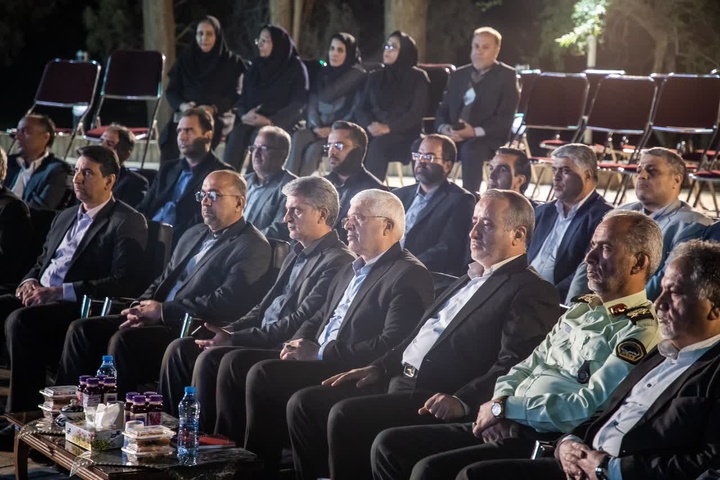 عوامل ستاد اجرایی خدمات سفر تجلیل شدند/ عزم جمعی برای تبدیل خراسان جنوبی از معبر به مقصد گردشگری